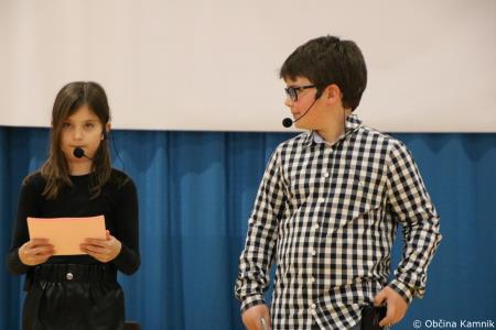 Otroci Osnovne šole Marije Vere Mi smo svet, mi smo otroci (7)